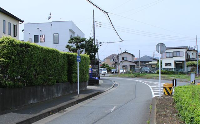 「OCEAN'S」の看板が目印です